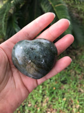 Load image into Gallery viewer, Labradorite Heart