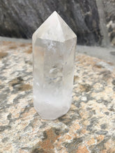 Load image into Gallery viewer, Clear Quartz Point