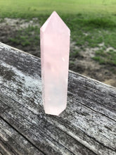 Load image into Gallery viewer, Rose Quartz Point
