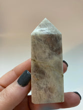 Load image into Gallery viewer, Sunstone Moonstone Point