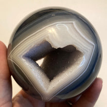 Load image into Gallery viewer, Agate Sphere With Druzy Portal