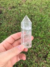 Load image into Gallery viewer, Clear Quartz Point